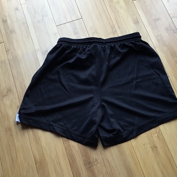 Nike Girls Shorts M - Picture 2 of 5